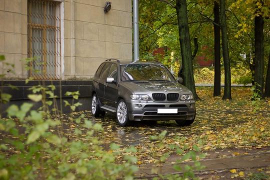 BMW X5 4.4л