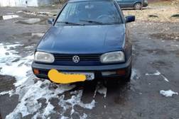 Volkswagen Golf 1.6л