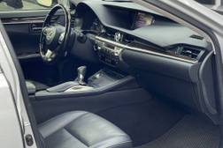 Lexus ES 6 поколение [рестайлинг] Седан