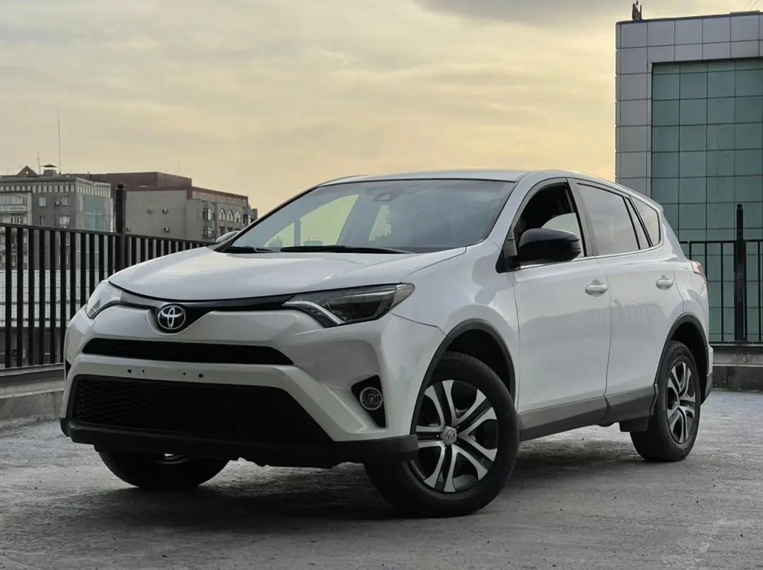 Toyota RAV4 - технические характеристики и комплектации