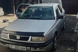 Volkswagen Vento 1.8л