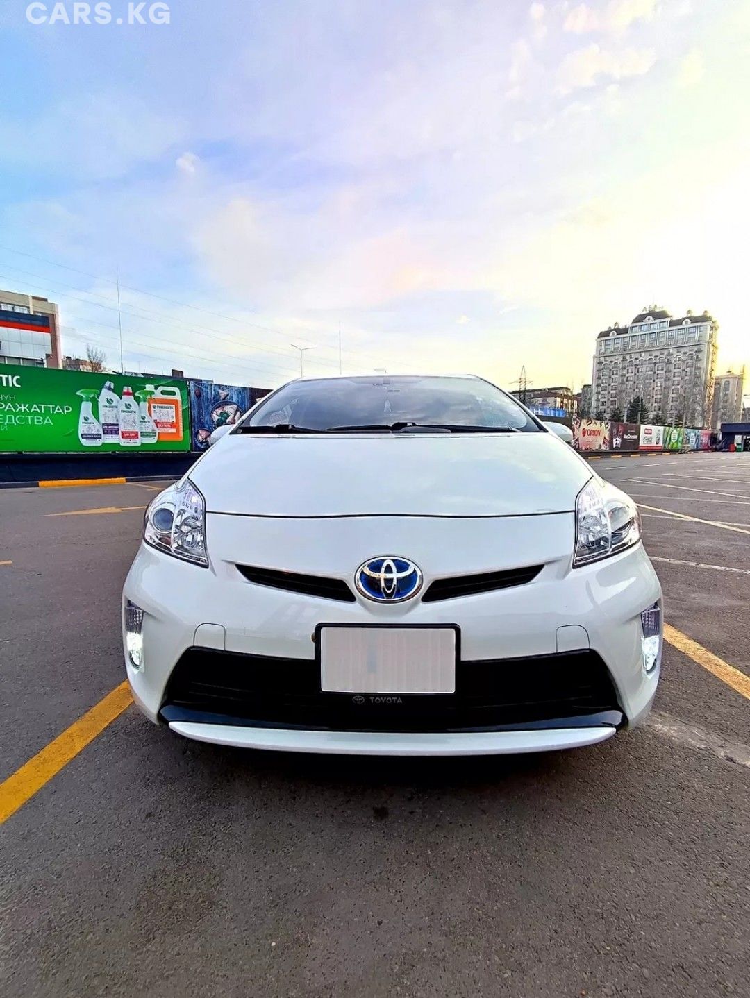 Toyota Prius 3 поколение [рестайлинг] Хетчбэк | Турбо.kg