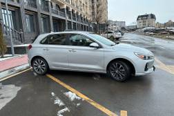 Hyundai Elantra: 2019 г., 2 л, Автомат, Бензин, Хэтчбэк