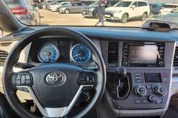 Toyota Sienna: 2019 г., 3.5 л, Типтроник, Бензин, Минивэн