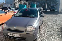 Renault Clio: 2000 г., 1.4 л, Механика, Бензин, Седан