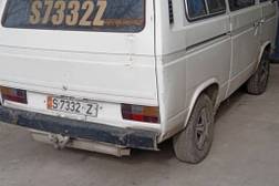 Volkswagen Transporter: 1984 г., 1.8 л, Механика, Бензин, Бус