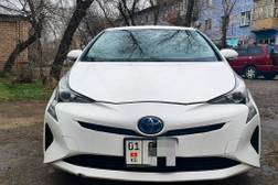 Toyota Prius: 2018 г., 1.6 л, Вариатор, Гибрид, Седан