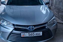 Toyota Camry: 2017 г., 2.5 л, Вариатор, Гибрид, Седан