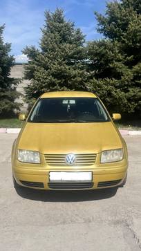 Volkswagen Bora: 2000 г., 1.6 л, Механика, Бензин, Седан