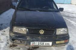 Volkswagen Vento: 1991 г., 1.8 л, Механика, Бензин, Седан