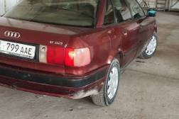 Audi 80: 1992 г., 2.3 л, Механика, Бензин, Седан