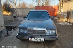 Mercedes-Benz W124: 1992 г., 2 л, Механика, Бензин, Седан