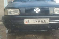 Volkswagen Passat: 1989 г., 1.8 л, Механика, Бензин, Универсал