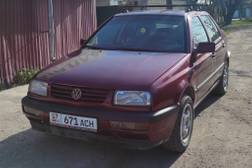 Volkswagen Vento: 1993 г., 1.8 л, Механика, Бензин