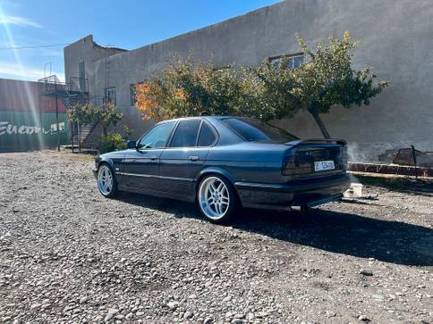 BMW 5 series: 1995 г., 3.2 л, Механика, Бензин, Седан