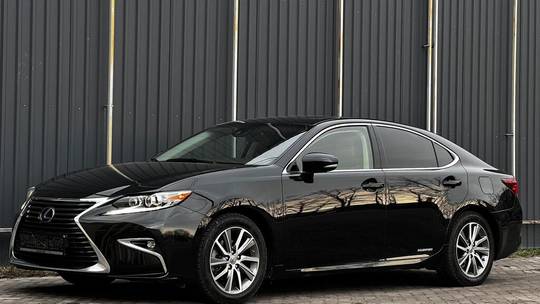 Lexus ES: 2016 г., 2.5 л, Вариатор, Гибрид, Седан