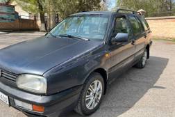 Volkswagen Golf: 1993 г., 1.8 л, Механика, Бензин, Универсал