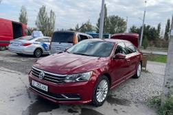 Volkswagen Passat: 2017 г., 1.8 л, Автомат, Бензин, Седан
