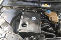 Volkswagen Passat: 2004 г., 2 л, Механика, Бензин, Универсал