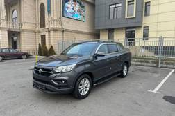 Ssangyong Rexton 2.2л