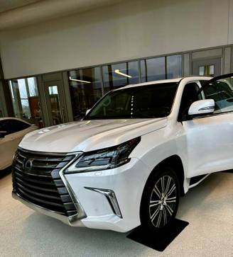 Lexus LX 5.7л