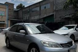 Honda Civic VII Рестайлинг 1.5, 2005