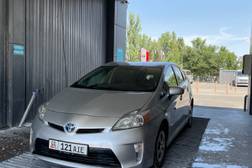 Toyota Prius III Рестайлинг (XW30) 1.8, 2015