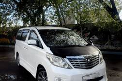 Toyota Alphard II 2.4, 2010