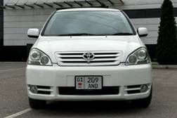 Toyota Ipsum II (M20) 2.4, 2002