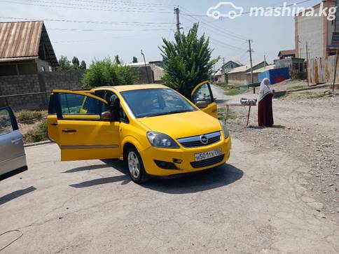 Opel Zafira B Рестайлинг 1.8, 2014