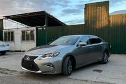 Lexus ES VI Рестайлинг 300h 2.5, 2017