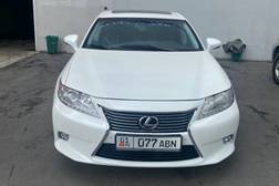 Lexus ES VI 300h 2.5, 2015