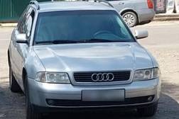 Audi A4 I (B5) Рестайлинг 1.8, 1999