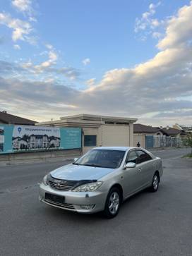 Toyota Camry 2.4л