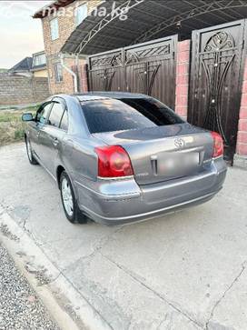 Toyota Avensis II 1.8, 2004