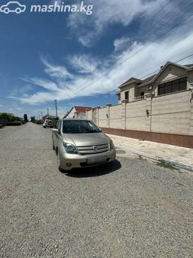 Toyota Ist I 1.5, 2003