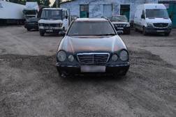 Mercedes-Benz E-Класс II (W210, S210) Рестайлинг 270 2.7, 2001