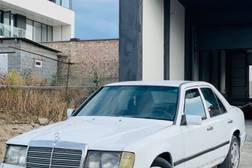 Mercedes-Benz W124 250 2.5, 1987