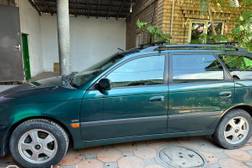 Toyota Avensis I Рестайлинг 1.8, 2002