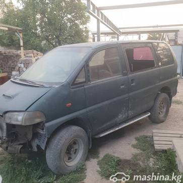 Mitsubishi Delica IV 2.5, 1995