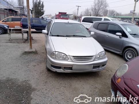 Toyota Avensis I 1.8, 1998