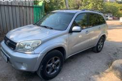 Toyota RAV4 II (XA20) Рестайлинг 2.0, 2004