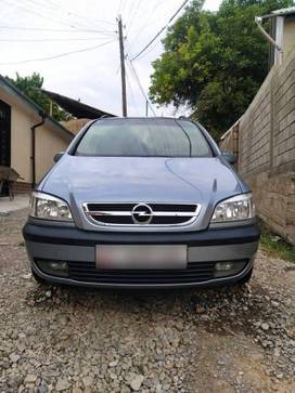 Opel Zafira A Рестайлинг 2.2, 2003