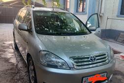 Toyota Avensis Verso 2.0, 2002